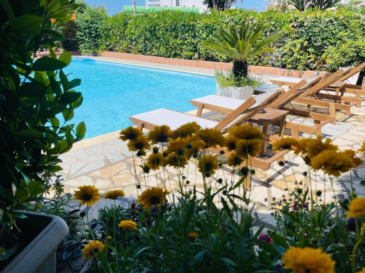 Jb Hotel Sarandë Exteriér fotografie